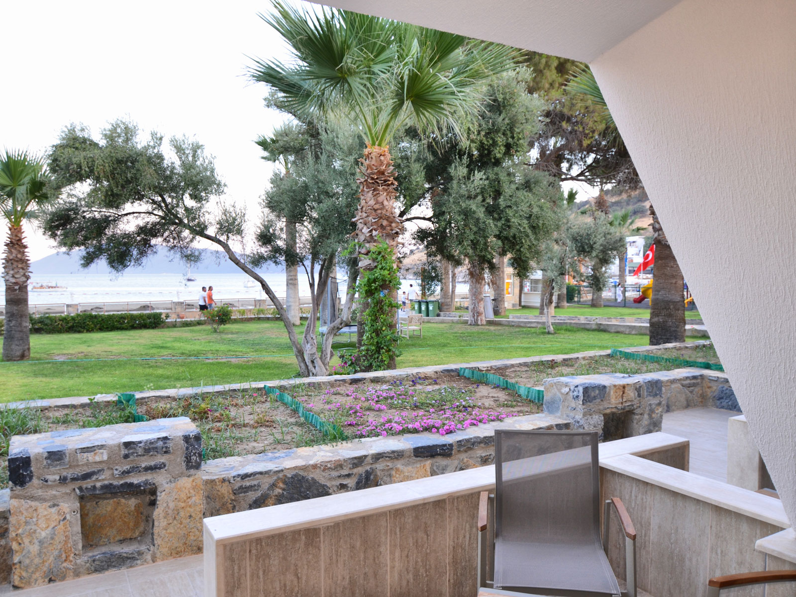 Deluxe Balayı Bahçeli Odası, Bahçe Manzaralı